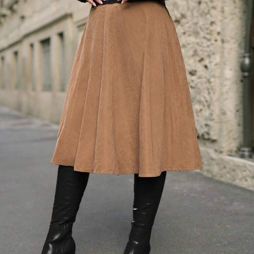 Versatile A-Line Midi Skirt in Camel Brown - Picture 4 of 7